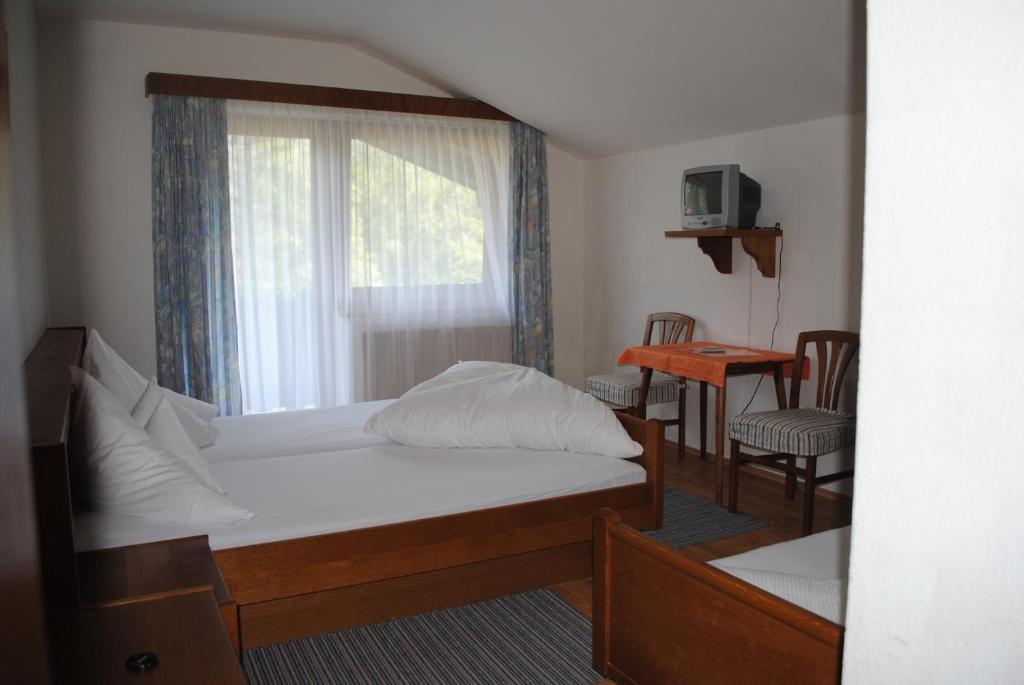 Pension Larchenhof Маурах Номер фото